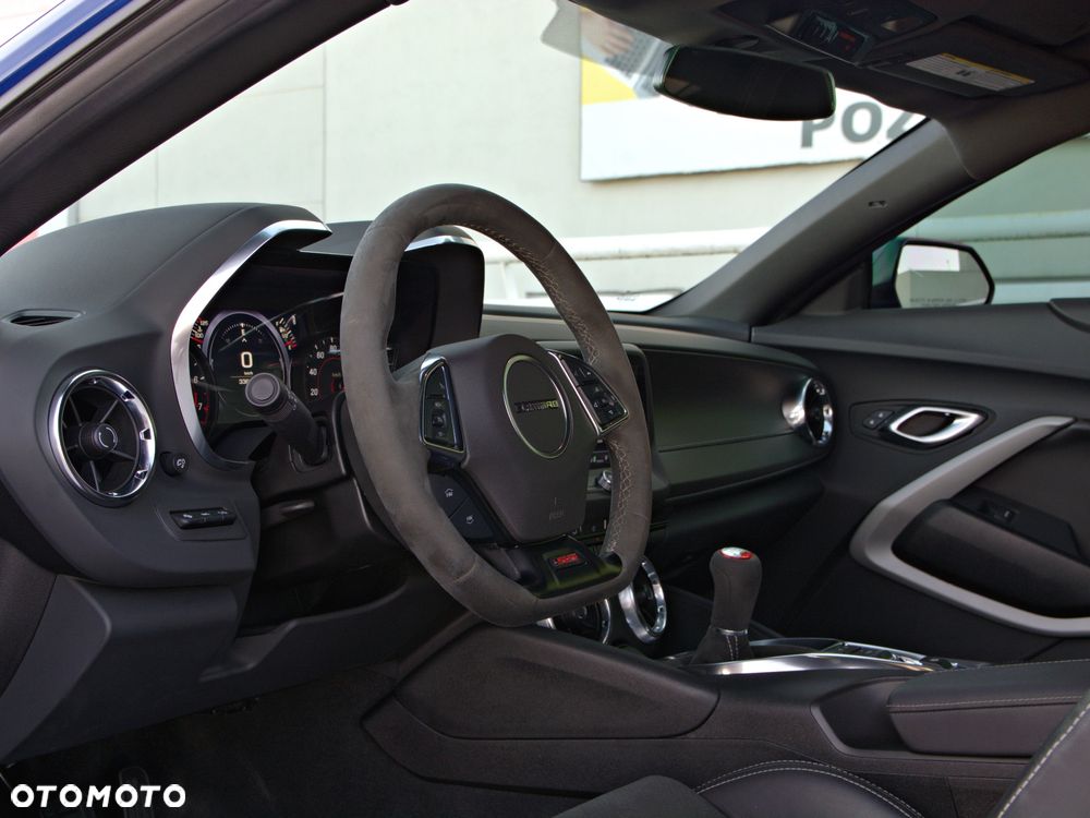 Chevrolet Camaro - 13