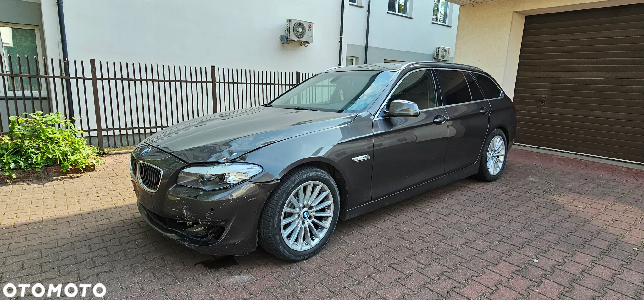 BMW Seria 5 520d Touring - 4