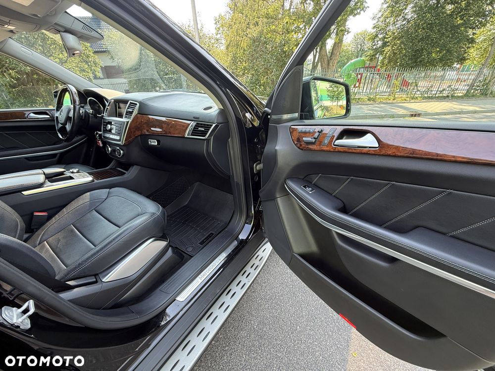 Mercedes-Benz GL - 15