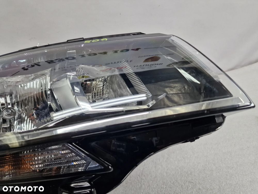 VW T6.1 T6 LIFT 19- PRAWA ZWYKŁA LAMPA PRZEDNIA PRZÓD , NR 7L1941006B , NR AUKCJI LA509 - 13