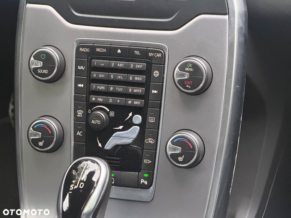 Volvo V70 D3 Geartronic Kinetic - 22