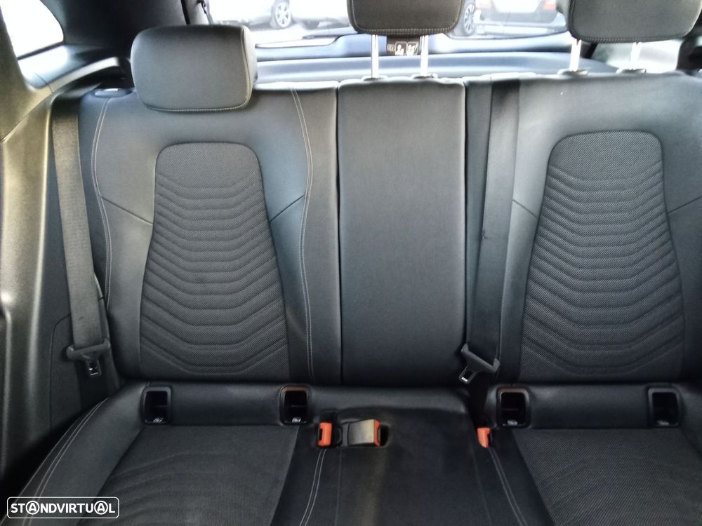 Mercedes-Benz GLA 250 e Style - 28