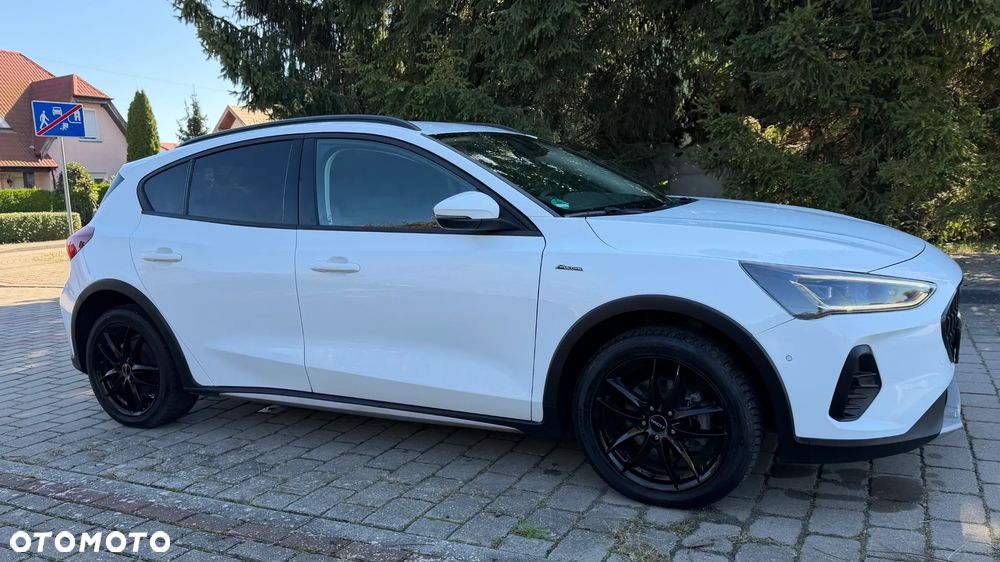 Ford Focus 1.0 EcoBoost Hybrid ACTIVE - 11