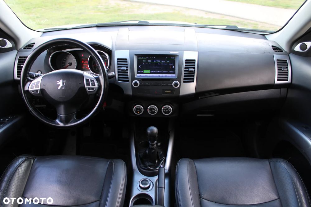 Peugeot 4007 - 13