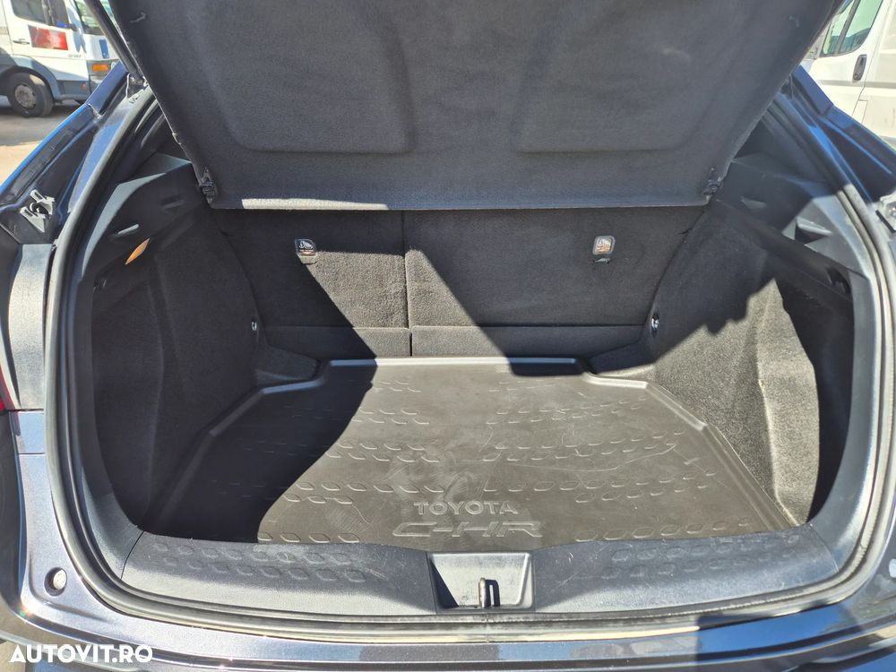 Toyota C-HR Hybrid Business-Edition - 21