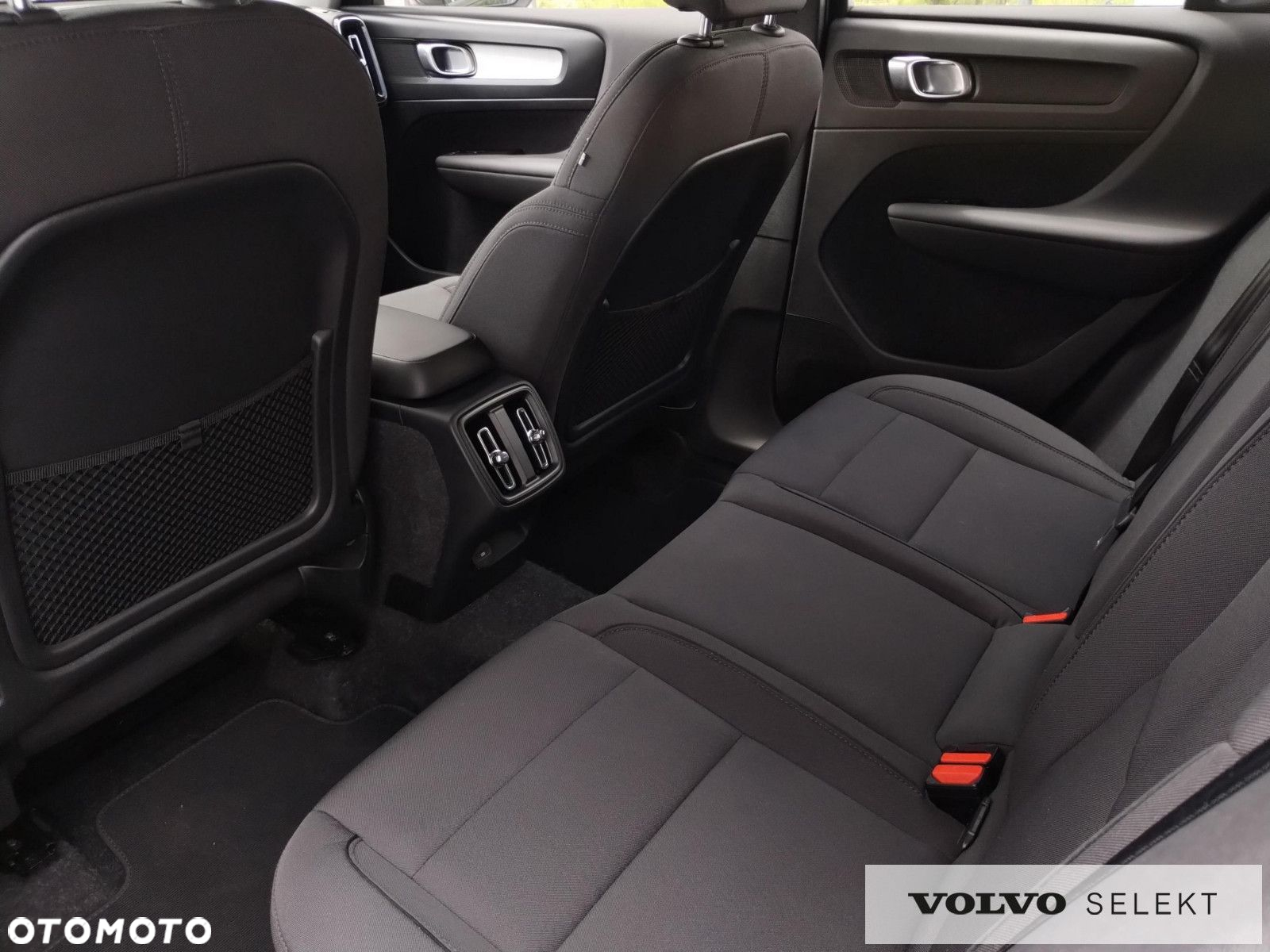 Volvo XC 40 - 21