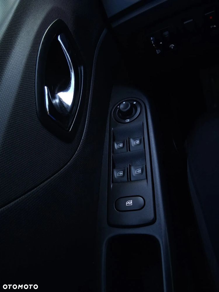 Renault Captur 1.5 dCi Zen EDC - 16