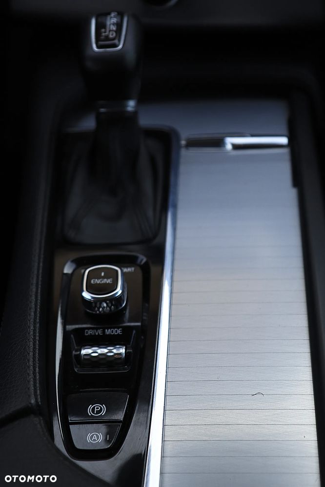 Volvo XC 90 T5 AWD Momentum - 18