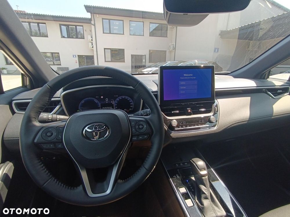 Toyota Corolla Cross - 11