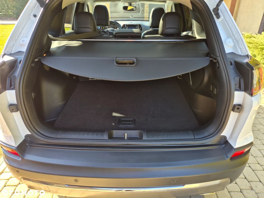 Jeep Cherokee 3.2 V6 Active Drive I Limited - 39