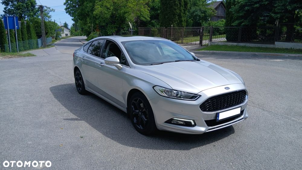 Ford Fusion - 2