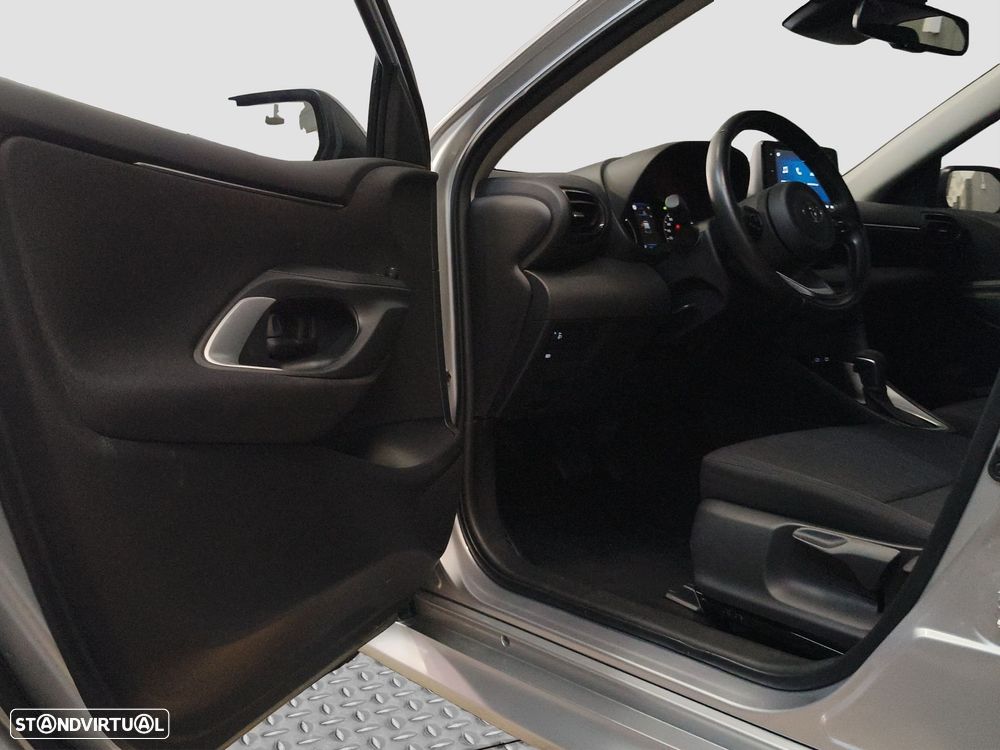 Toyota Yaris 1.5 HDF Comfort Plus - 13
