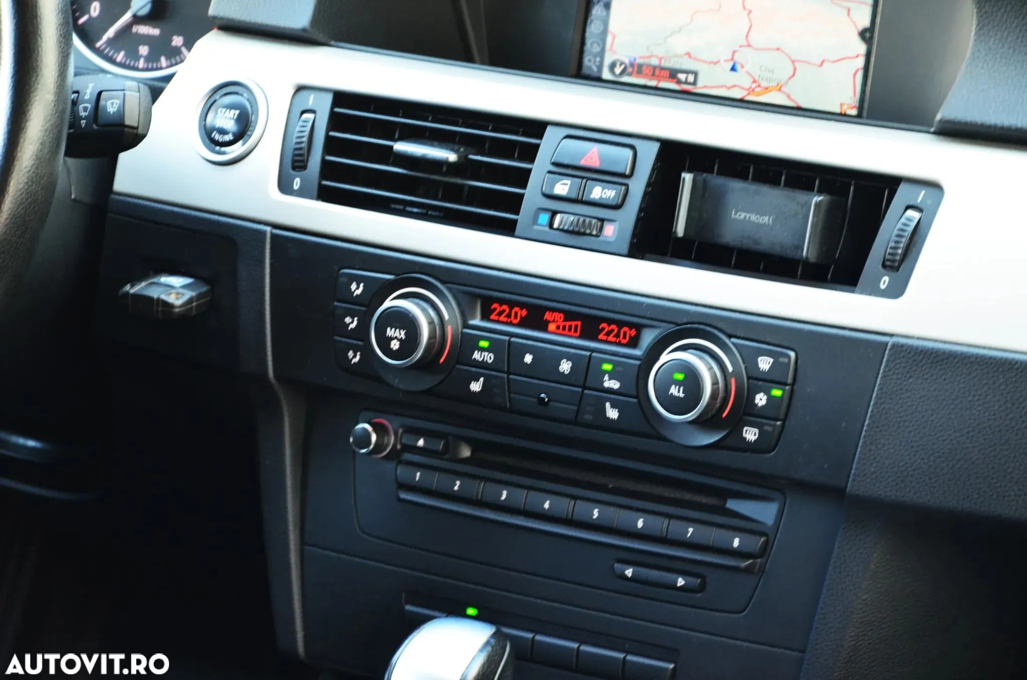 BMW Seria 3 318d DPF Touring Aut. Edition Lifestyle - 16