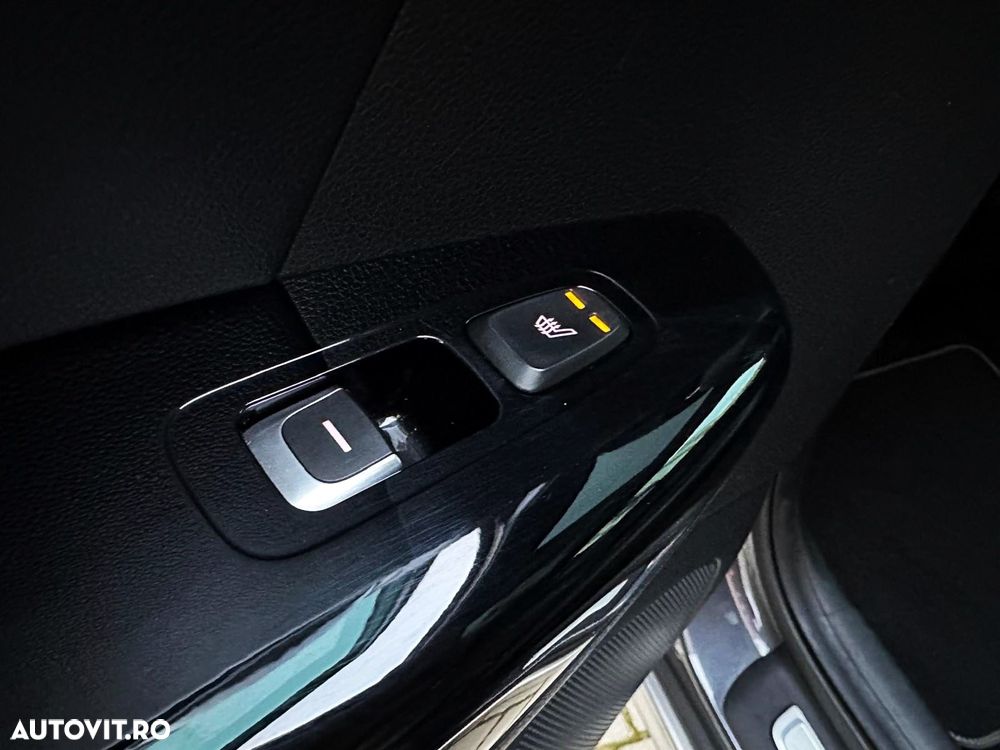 Kia Sportage 2,0 CRDI AWD GT Line - 33