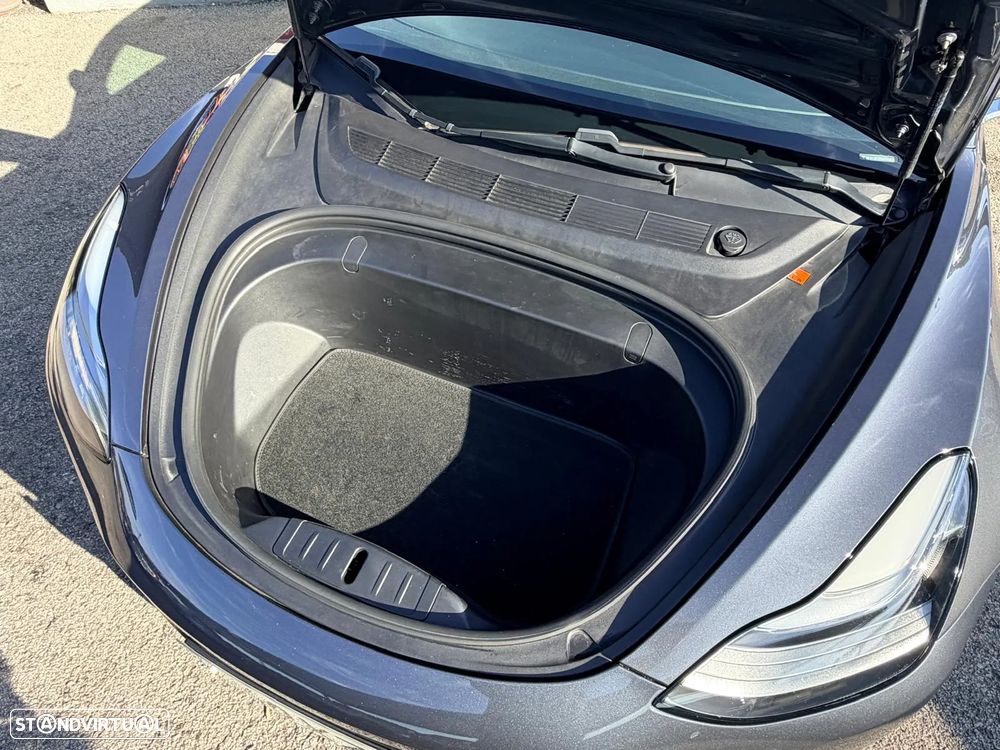 Tesla Model 3 Long-Range Dual Motor AWD - 26
