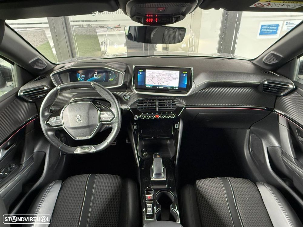 Peugeot e-208 - 4