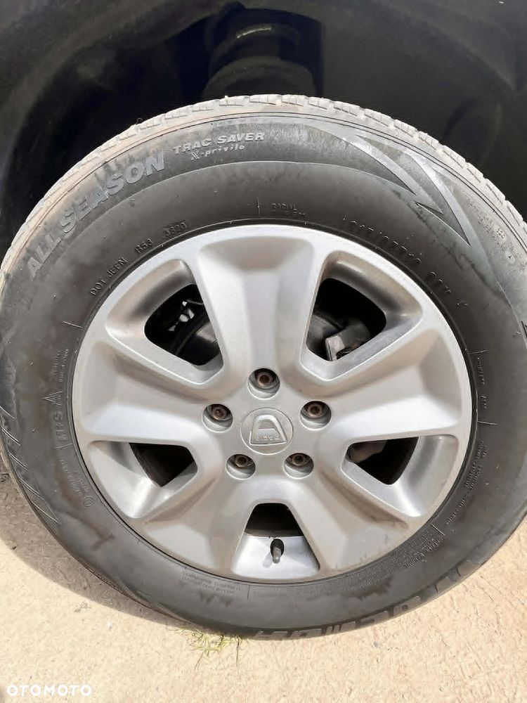 Dacia Duster 1.6 - 16