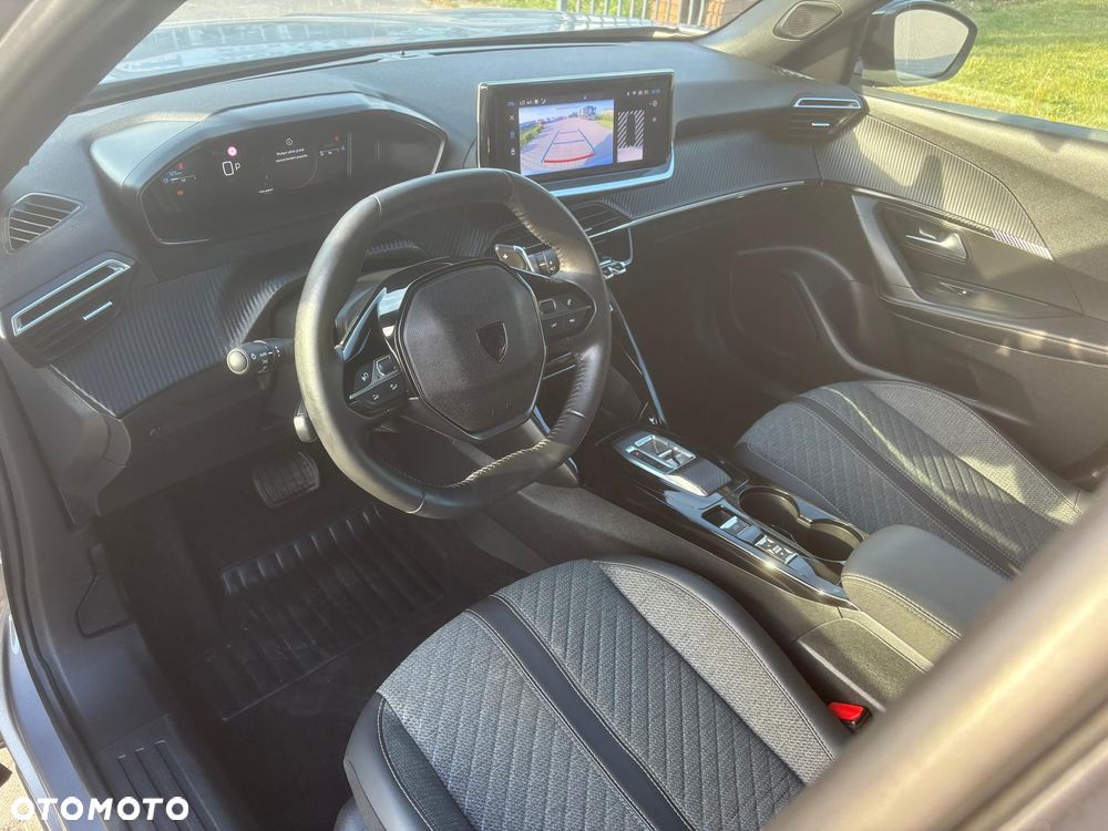 Peugeot 2008 PureTech 130 EAT8 Active - 14