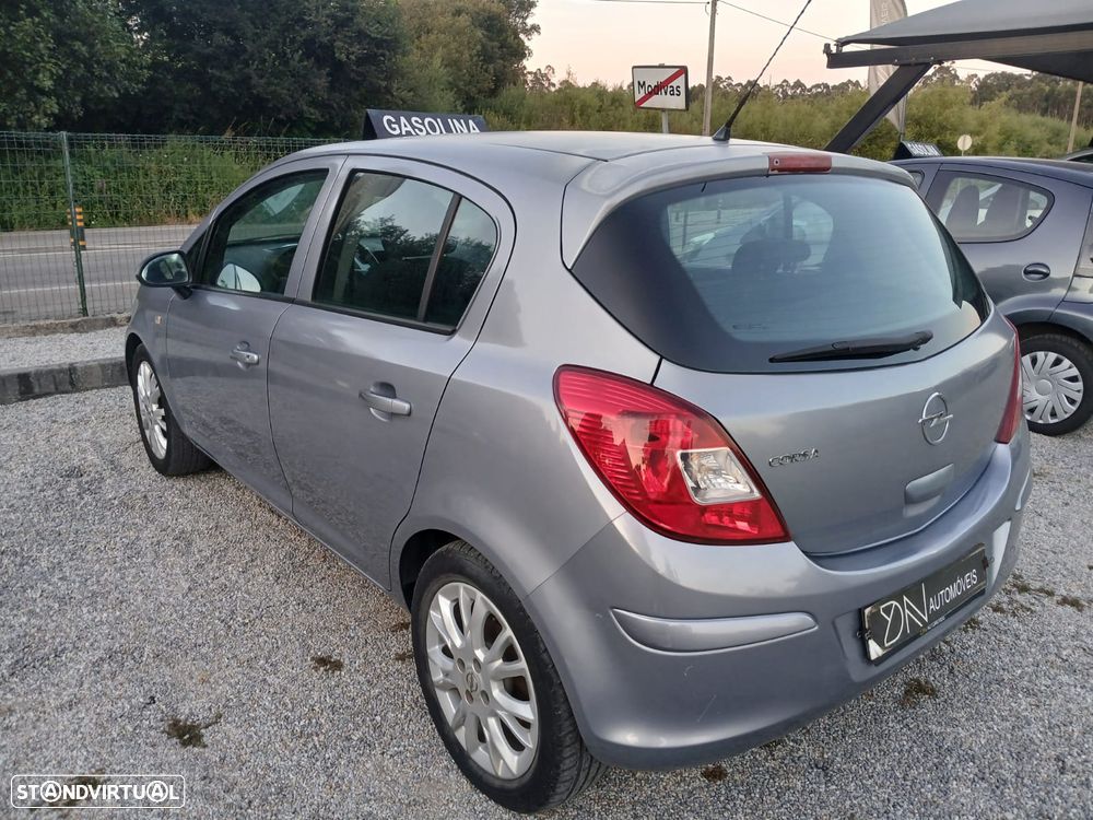Opel Corsa 1.2 Enjoy - 9