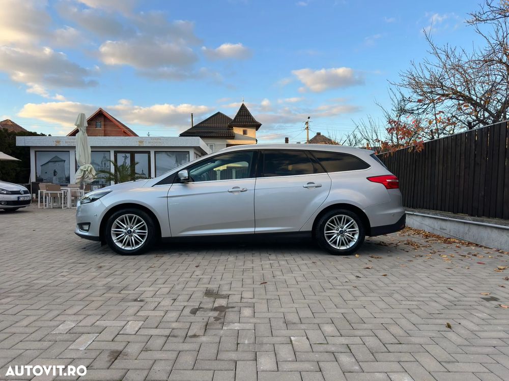 Ford Focus 1.5 EcoBlue Start-Stopp-System TITANIUM - 4