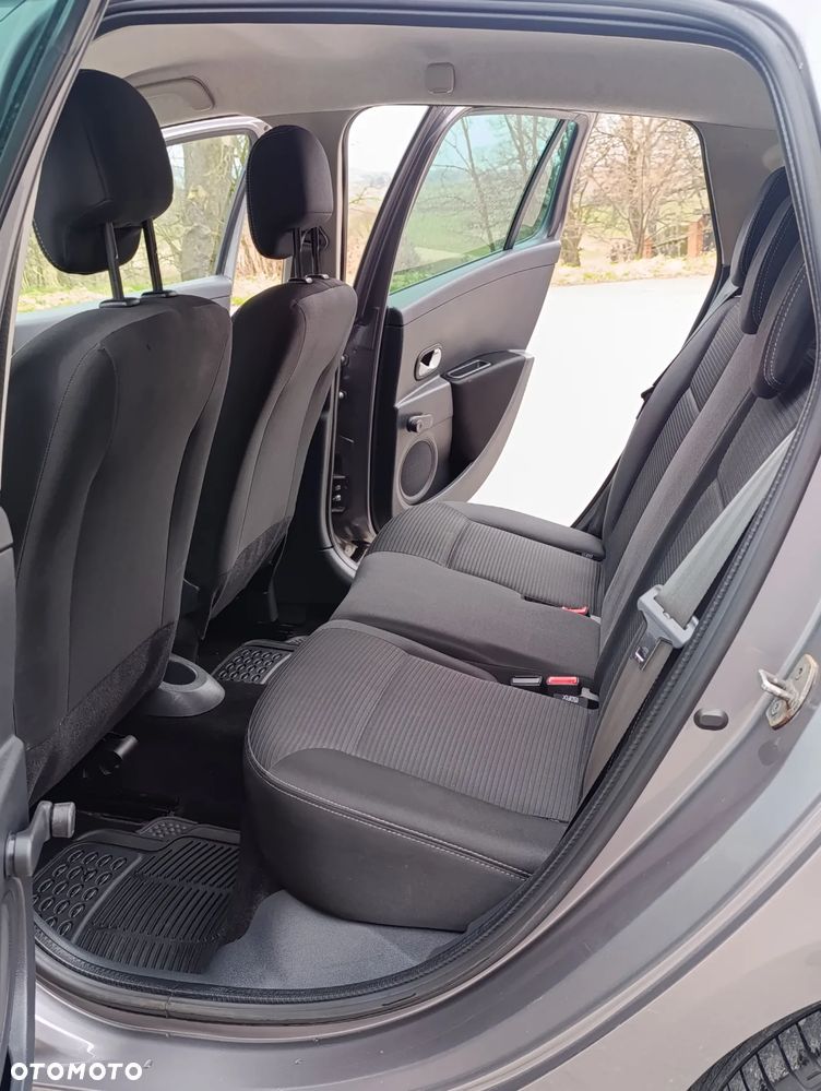 Renault Clio 1.2 16V Tech Run - 13