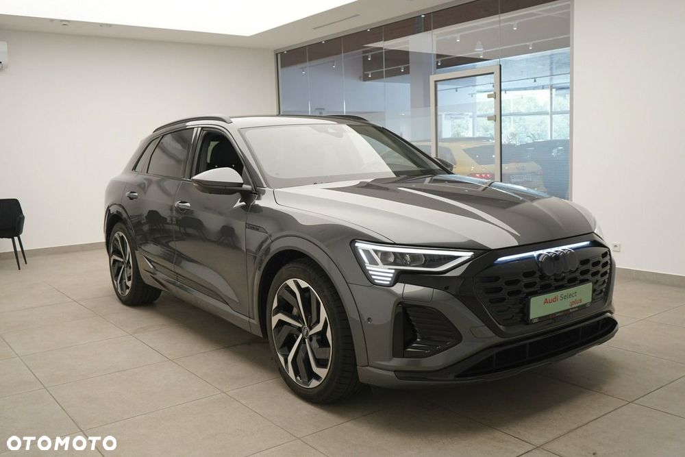 Audi Q8 e-tron - 6