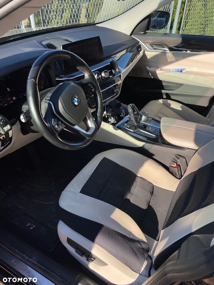 BMW 6GT - 9