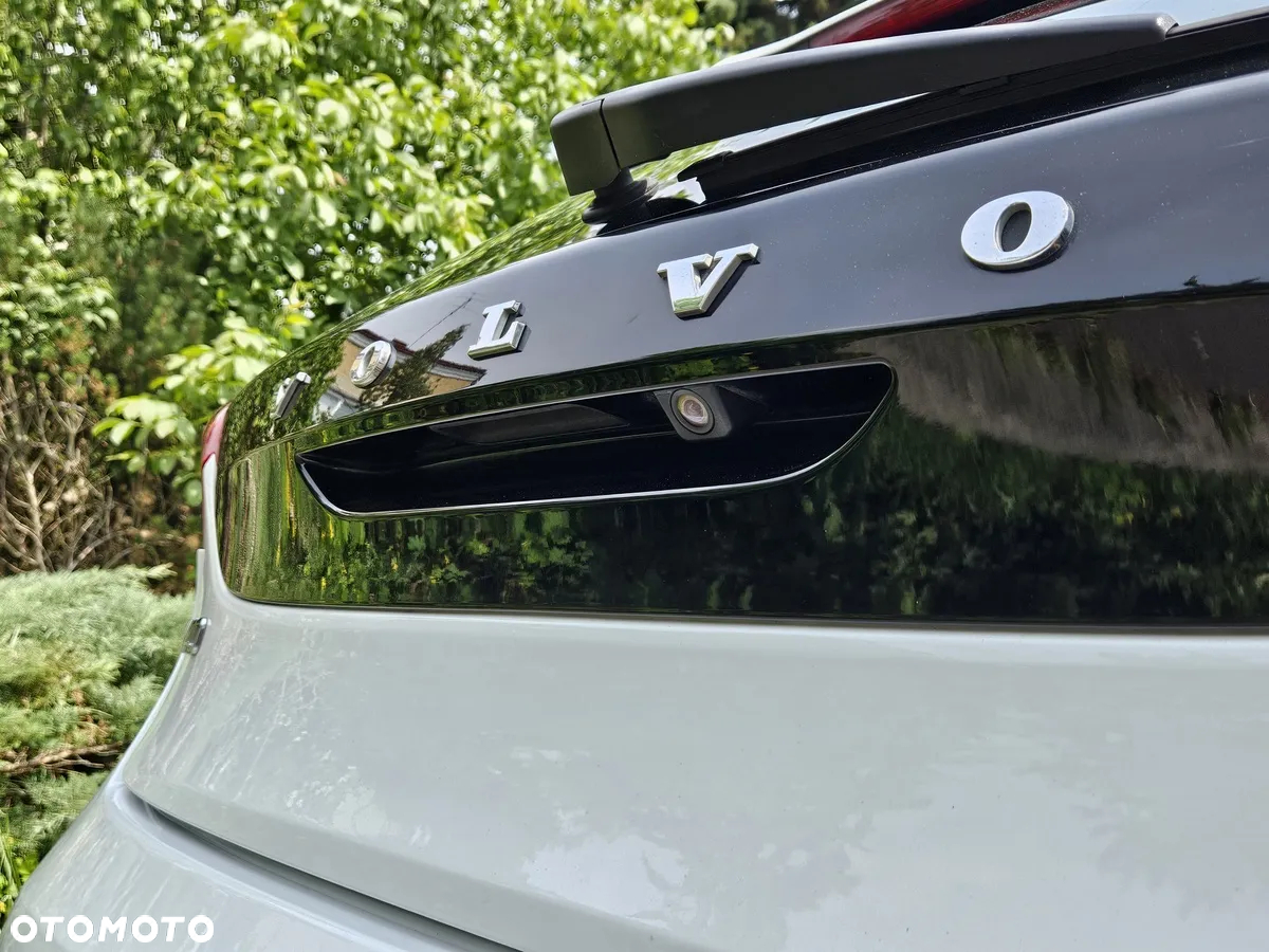 Volvo V40 D2 Momentum - 25