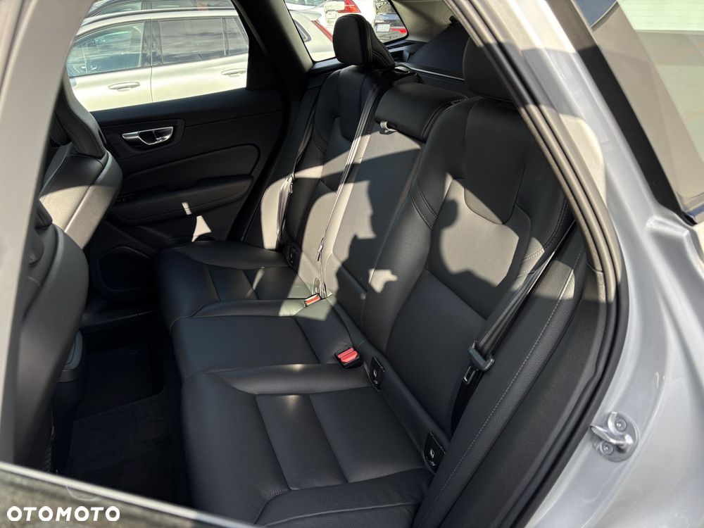 Volvo XC 60 - 22