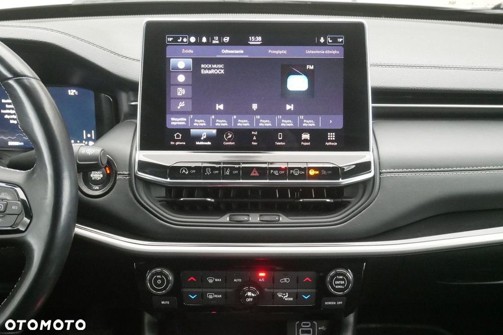 Jeep Compass - 10