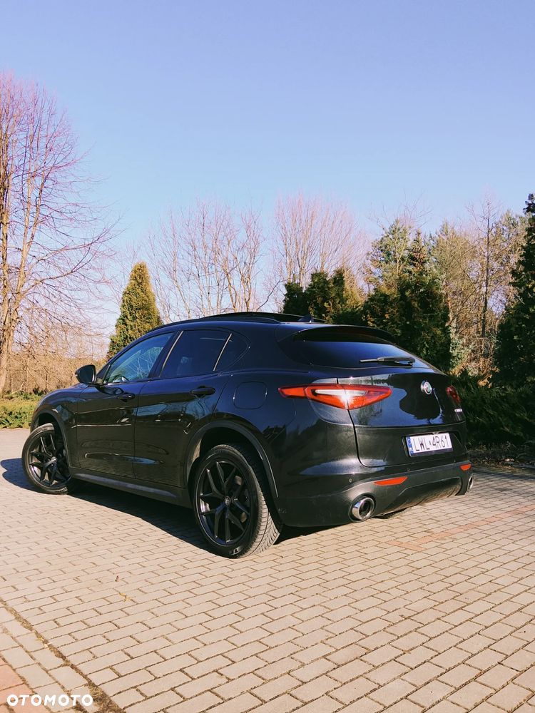 Alfa Romeo Stelvio - 6