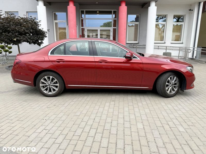 Mercedes-Benz Klasa E 220 d 9G-TRONIC - 5