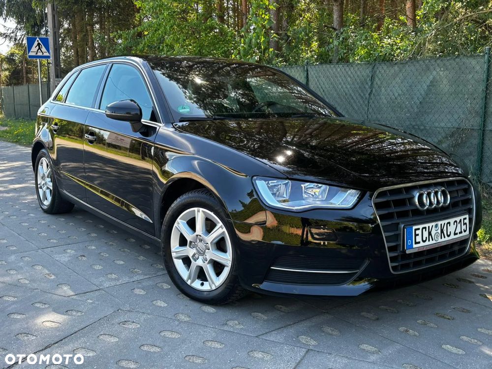 Audi A3 Sportback - 3