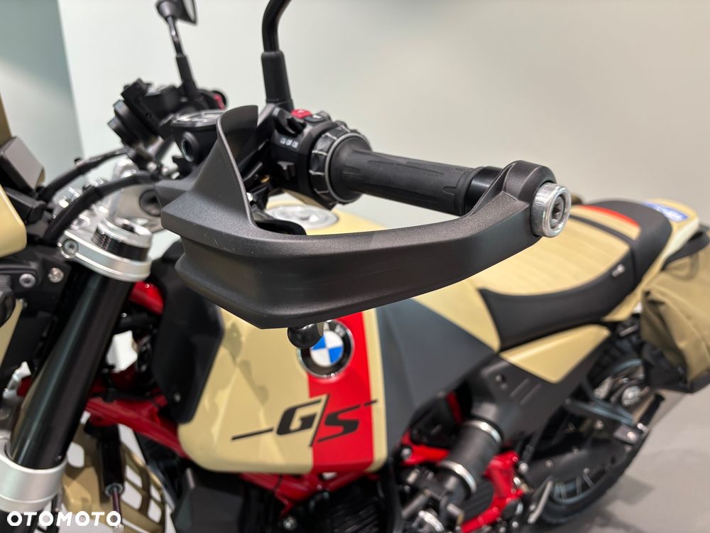 BMW R - 19