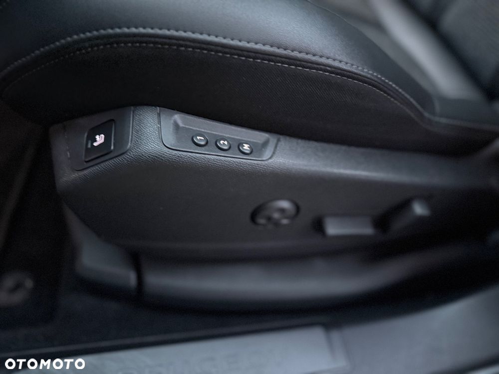 Peugeot 5008 2.0 BlueHDi Allure Pack S&S EAT8 - 26