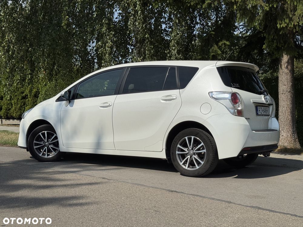 Toyota Verso - 7
