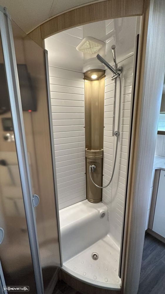 Burstner Ixeo IT 734 30 Anos - 19