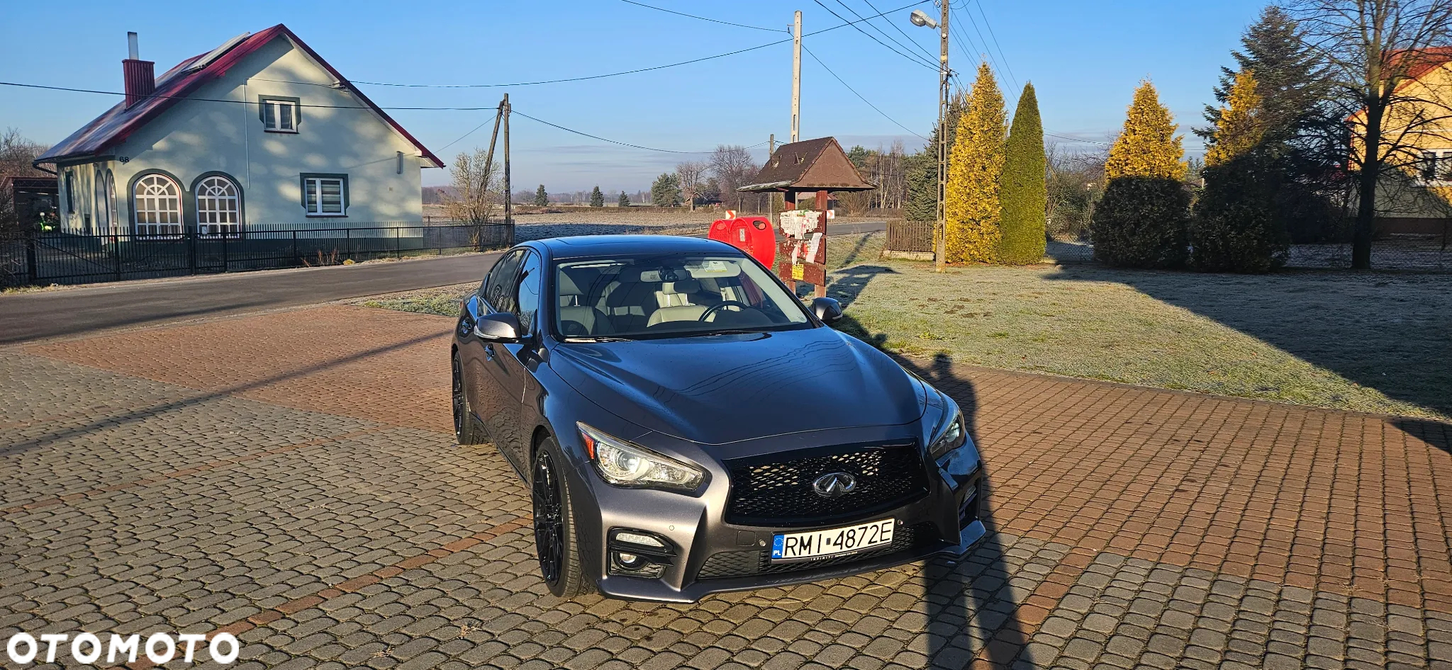 Infiniti Q50 - 2