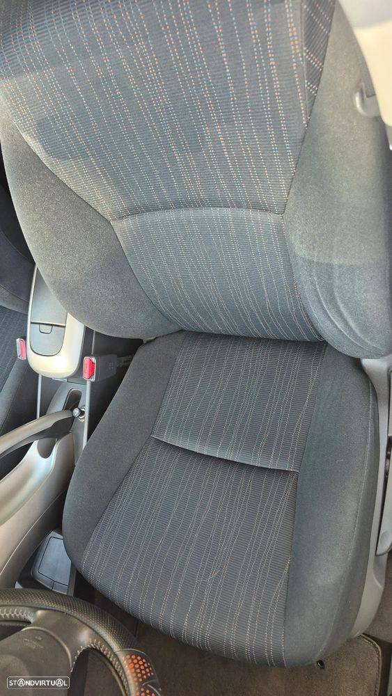 Toyota Auris 1.4 D-4D Sol DPF - 19