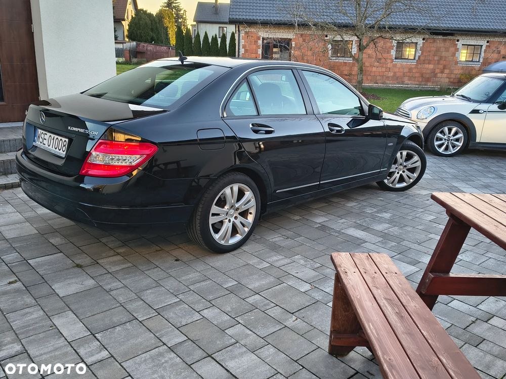 Mercedes-Benz Klasa C 180 K BlueEff Classic - 5