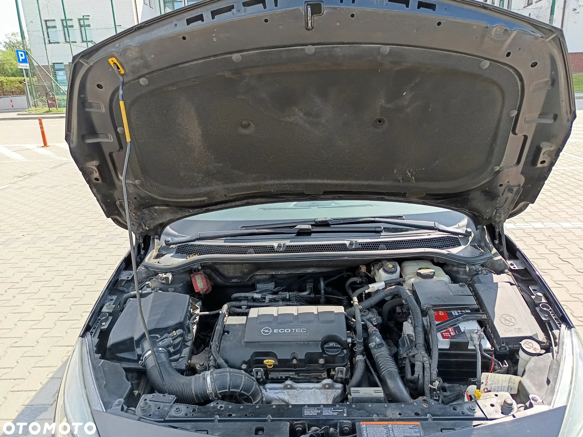 Opel Astra IV 1.4 T Sport - 13