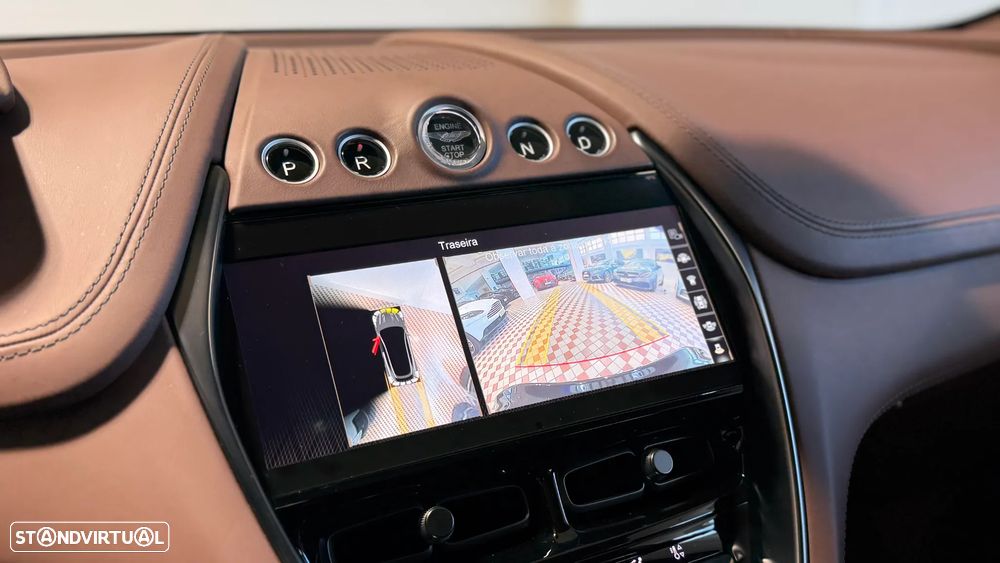 Aston Martin DBX 707 - 26