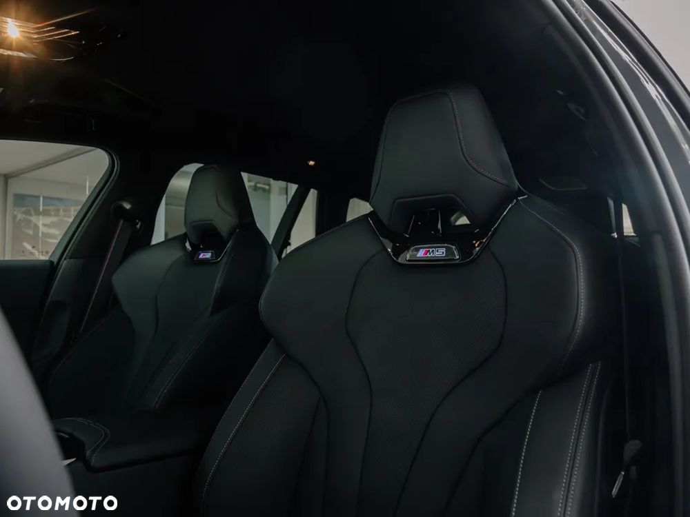 BMW M5 ver-phev - 11