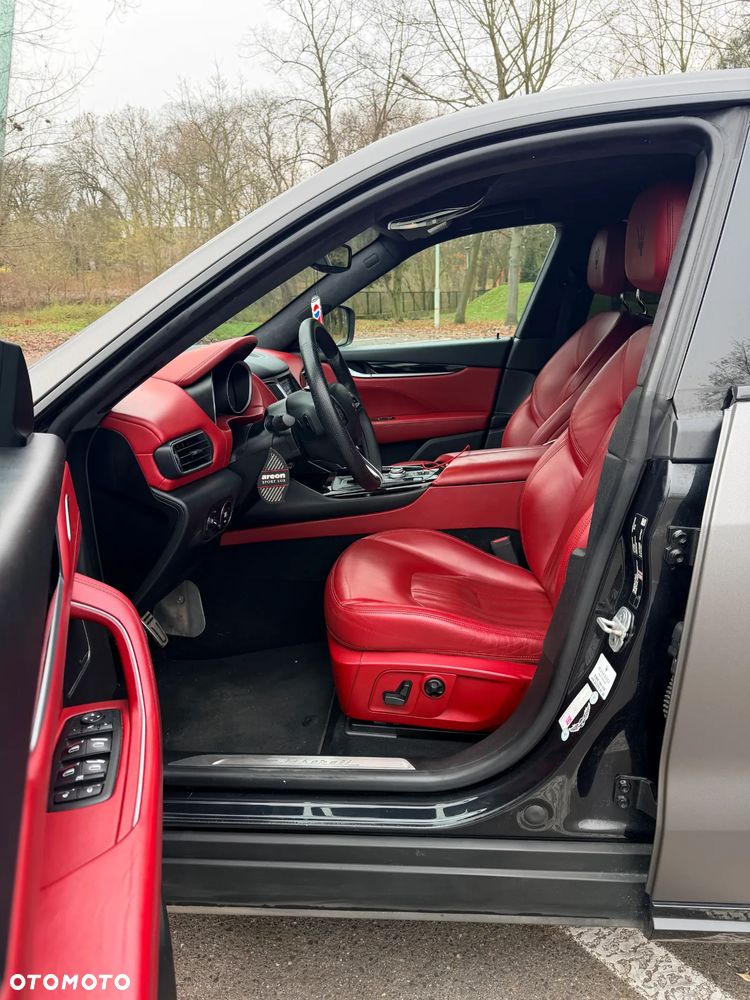 Maserati Levante ver-s - 16