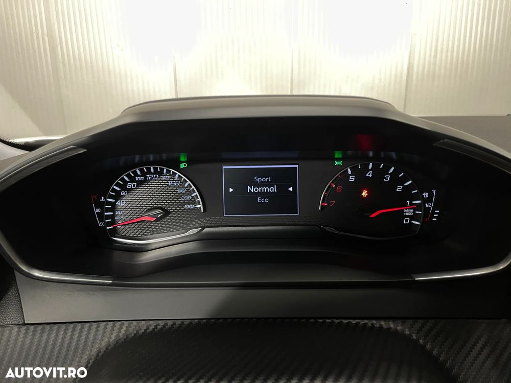 Peugeot 2008 1.5 BlueHDI 130 S&S EAT8 Allure - 25