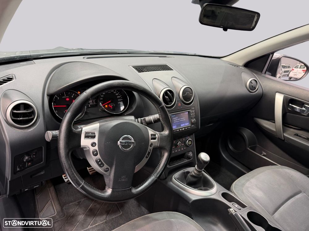 Nissan Qashqai - 23