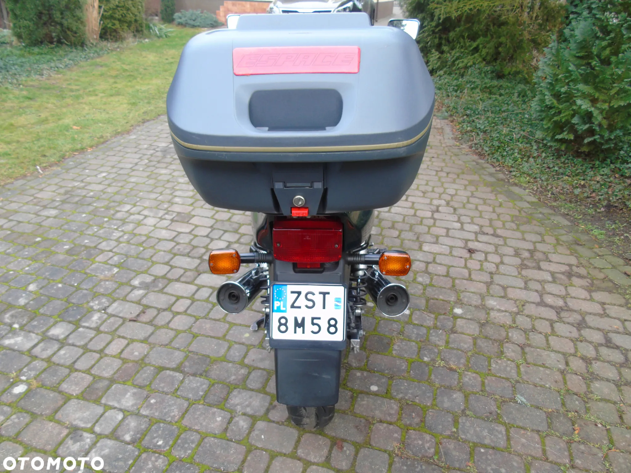 Honda CB - 8