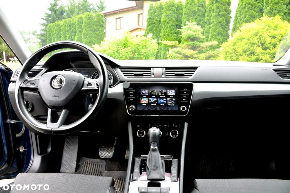 Skoda Superb 2.0 TDI SCR 4x4 Style DSG - 30