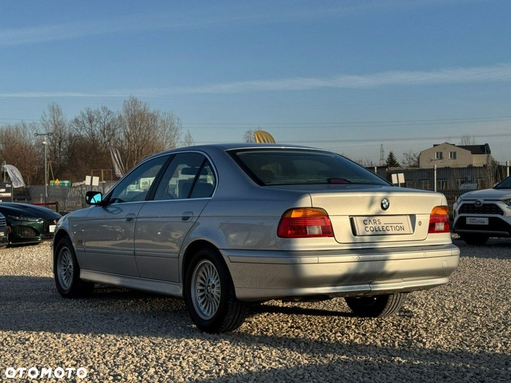 BMW Seria 5 525i - 6