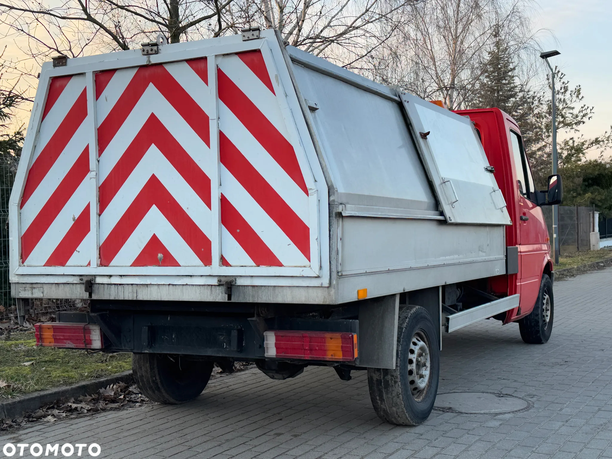 Mercedes-Benz SPRINTER WYWROTKA ŚMIECIARKA - 25